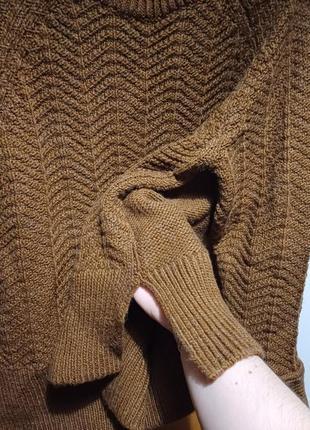 Стильный укороченный свитер с разрезами6 фото