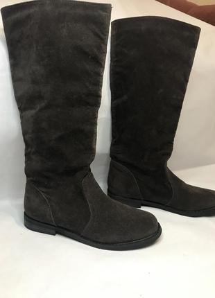 Новые замшевые демисезонные сапоги без замка