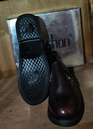 Жіночі лофери