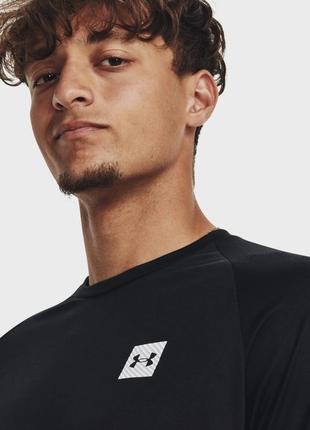 Under armour чоловічий чорний лонгслів ua tech prt fill ls4 фото