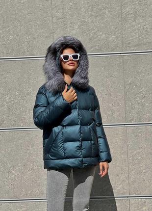 Зимняя теплая куртка пуховик с мехом чернобурки на капюшоне холлофайбер6 фото