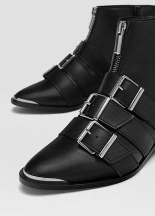 Кожаные ботинки stradivarius, черного цвета3 фото