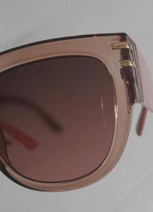 Очки солнцезащитные uv400 розовые, широкая дужка модные, трендовые2 фото