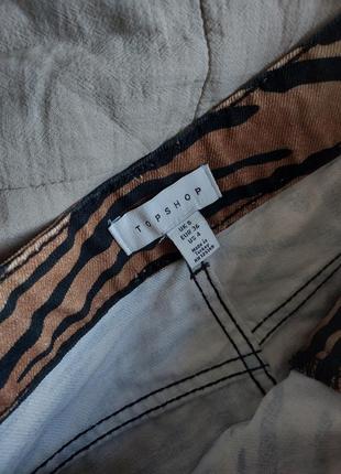 Стильная джинсовая юбка в животный принт5 фото