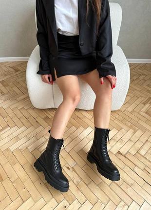 Берцы женские высокие зимние кожаные черные, ботинки зимние квадратная подошва2 фото