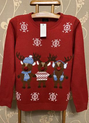 Очень красивый и стильный новогодний свитер 23.