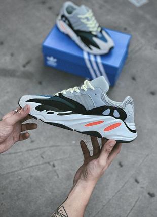 Adidas yeezy 700 boost grey