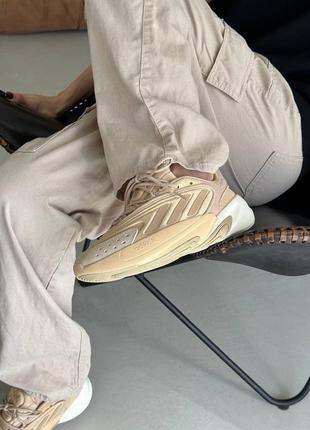 Жіночі кросівки adidas ozelia white/beige