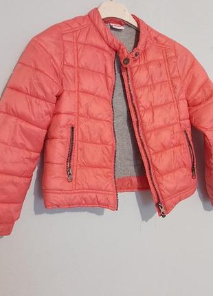 Курточка осіння 6р