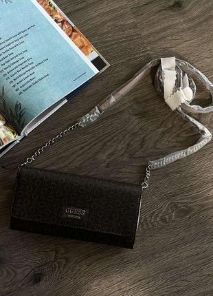 Guess, сумка-кошелек, цепочка отстегивается.