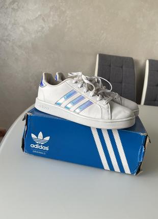 Женские кроссовки adidas жэнсие кроссовки adidas grand court fw12744 фото