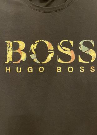 Фирменная футболка hugo boss