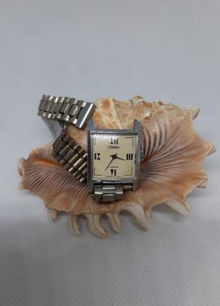 Часы слава ссср с металлическим браслетом, винтажные, в рабочем состоянии8 фото