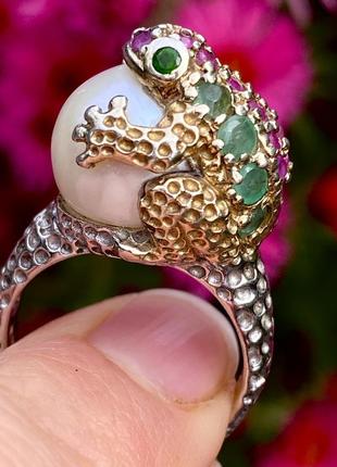 Серебряное кольцо,кольцо 925 пробы с рубинами и изумрудами.