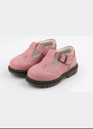 Туфли на девочку 3-4 лет