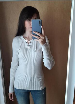 Біла кофтинка на завязках в рубчик s m smog slim fit