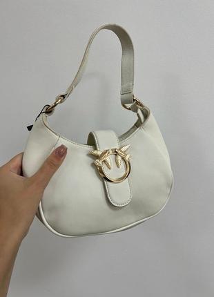 Нарядная белая сумка в подарок в стиле багет бренда.     pinko mini brioche bag hobo7 фото