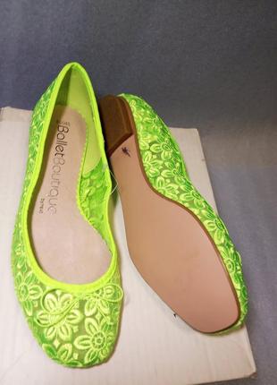 Яркие туфли балетки с набивным рисунком uk5.52 фото