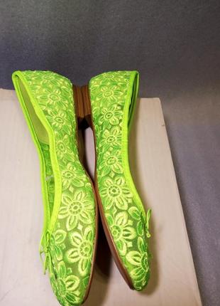 Яркие туфли балетки с набивным рисунком uk5.53 фото