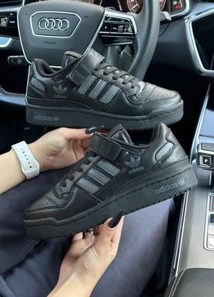 Жіночі кросівки adidas originals forum 84 low black gray leather