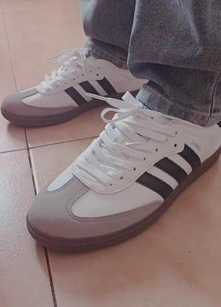 Самая популярная модель adidas samba2 фото