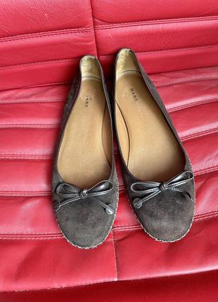 Marc jacobs коричневые замшевые балетки с бантиком кожаные