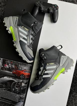 Шикарні кросівки "adidas terrex swift r termo"2 фото