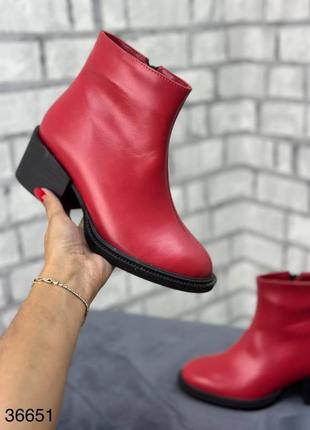 Стильні жіночі шкіряні ботинки червоного кольору, жіночі ботинки на комфортних підборах, демісезон4 фото