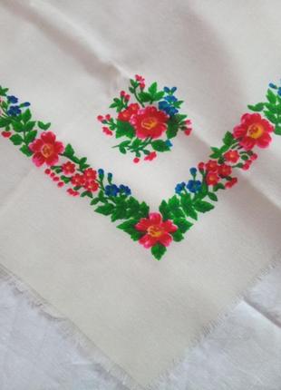 Винтажный платок в украинском стиле из бабусени сундука1 фото
