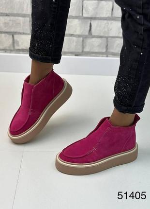 Стильні жіночі замшеві ботинки кольору фуксія, трендові жіночі ботинки, демісезон8 фото