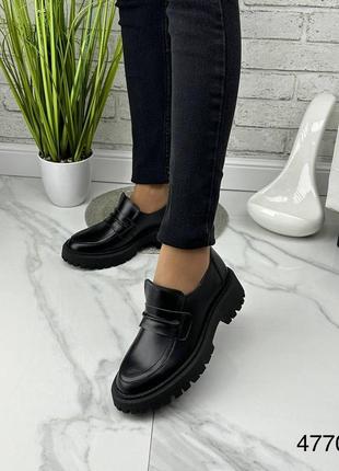 Стильні натуральні шкіряні лофери чорного кольору, жіночі комфортні туфлі4 фото