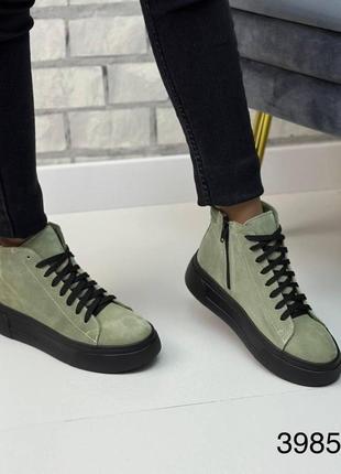 Стильні жіночі замшеві ботинки кольору хакі, трендові жіночі ботинки на шнурівці, демісезон3 фото