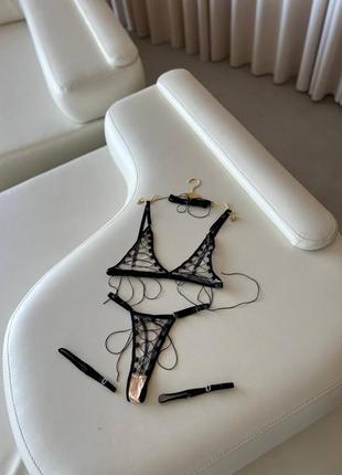 Эротический прозрачный комплект белья бюст, трусики, чокер со шнуровкой7 фото