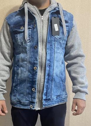 Мужская кофта с капюшоном