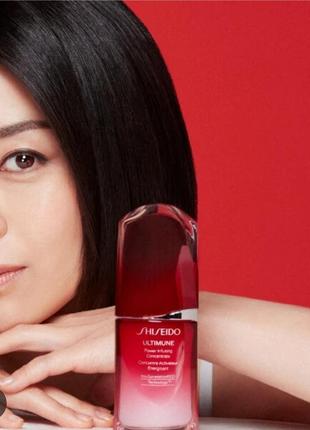 Антивозрастной концентрат для лица
shiseido ultimune power infusing concentrate4 фото