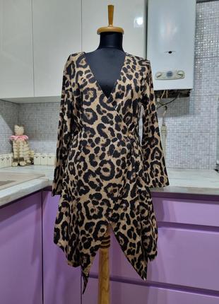 Модний актуальний подовжений брендовий леопардовий трендовий піджак жакет блейзер з довгим подолом плаття сукня асиметричного крою на запах boohoo l2 фото