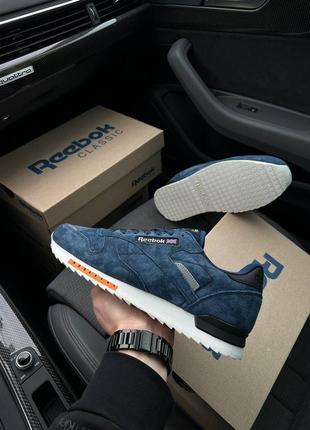 Чоловічі кросівки reebok classic m dark blue white