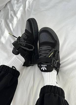 Кожаные кроссовки adidas bad bunny x adidas forum low black. накладки, дополнительные шнурки7 фото
