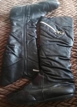 Продам сапоги.
