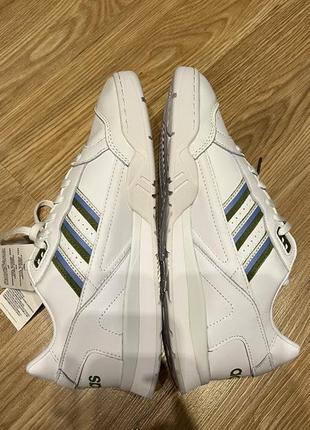 Кросовки унисекс adidas оригинал a.r. trainer w2 фото