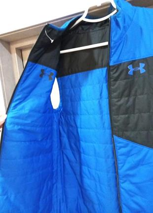 Стильный,фирменный,теплый, синтепони, двухсторонний жилет,демисизон