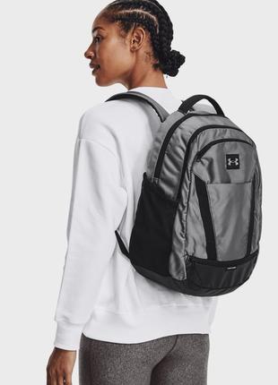 Under armour женский серый рюкзак hustle signature backpack-blk3 фото