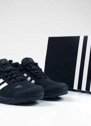 Кросівки осінні чоловічі adidas climaproof на флісі / мужские кроссовки adidas climaproof высокие чёрные (белые полоски)3 фото