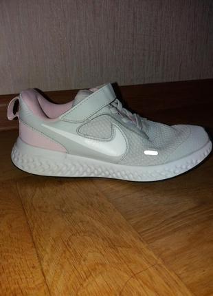 Кроссовки nike 31.5 г. оригинал.