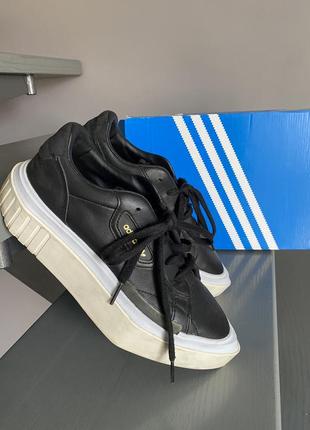 Кроссовки adidas sleek