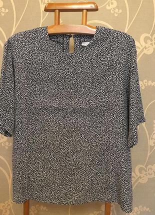 Дуже гарна та стильна брендова блузка.