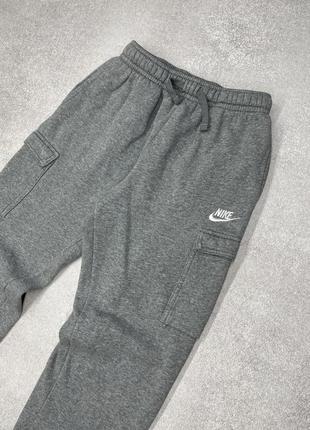 Серые спортивные карго штаны nike cargo оригинал3 фото