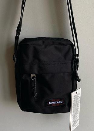 Надійний і міцний месенджер eastpak, барсетка істпак чоловіча/підліткова чорна black, сумка через плече купити