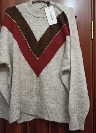 Свитер женский