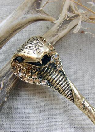 Шпилька для волос кобра змея. украшение для волос со змеей. цвет бронза античное золото